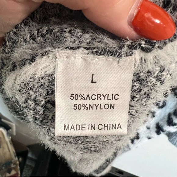 Pink Lily Fuzzy Soft Black White Leopard Animal Print Oversized Crew Sweater L - Picture 6 of 6